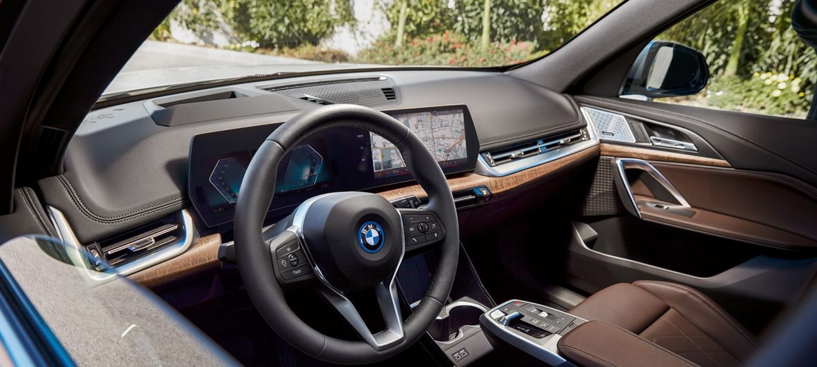 BMW iX1 U11 BEV Interieur design Highlights im Video